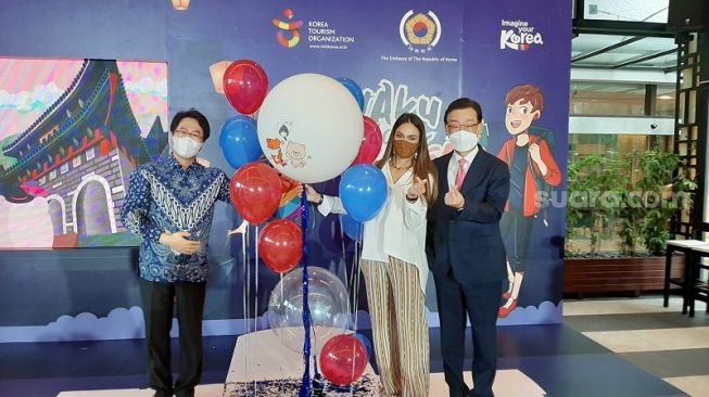 Wuih, Luna Maya Diangkat Jadi Jubir Wisata Korea