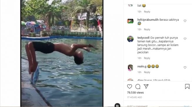 Aksi pemuda yang ingin salto di kolam renang. - (Instagram/@smart.gram)