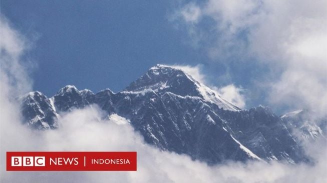 Mengapa Gunung Everest Tiba-tiba Lebih Tinggi?