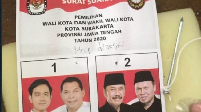 Surat suara tidak sah. (Twitter)