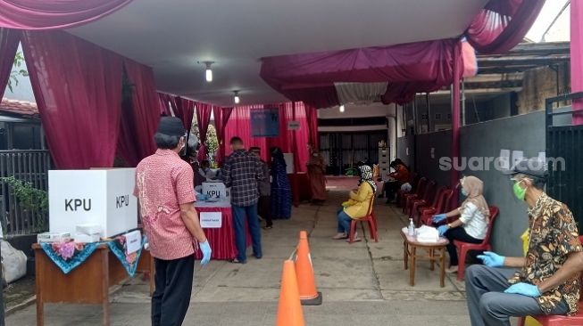 Suasana TPS 15, Lokasi Pradi Supriatna Mencoblos di Pilkada Depok