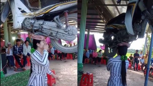 Aksi Wanita Sunggi Sepeda Motor Bikin Geleng-geleng Kepala, Netizen Takjub