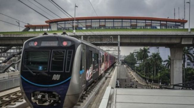 Khusus Malam Tahun Baru, MRT Jakarta Perpanjang Jam Operasional Sampai Pukul 02.00 WIB