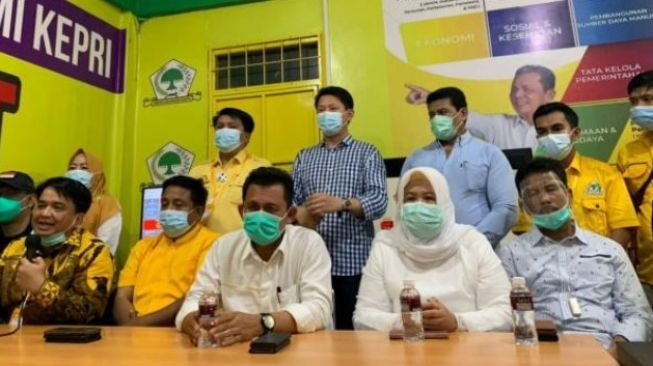 Pilkada Kepri: Paslon AMAN Menyatakan Menang versi Quick Count