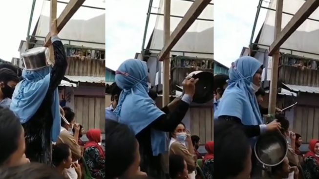 Viral Emak-emak Heboh Nonton Penghitungan Suara, Publik: Kayak Nonton Bola