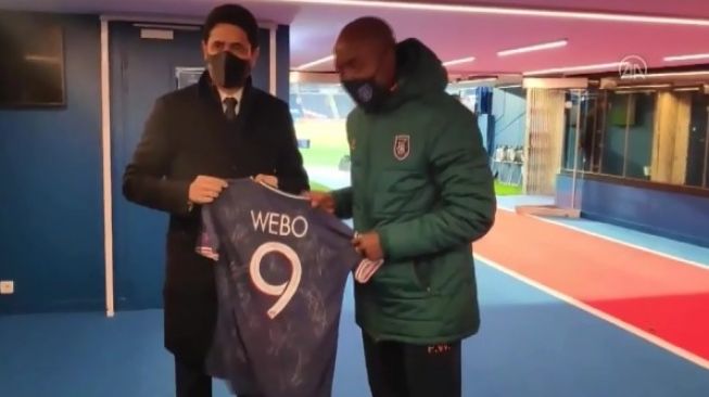 Buntut Rasisme, Pierre Webo Dapat Hadiah Jersey dari PSG