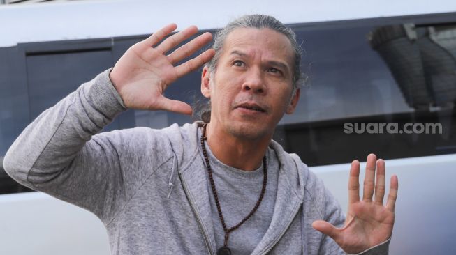 Cara Septian Dwi Cahyo Melestarikan Kesenian Pantomim