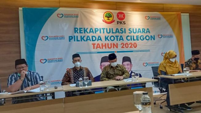 Laporan Ratu Ati, Helldy Dicecar Pertanyaan Bawaslu Hingga Tengah Malam