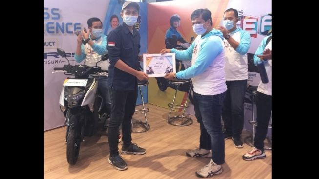 Pemilik perdana Yamaha GEAR 125 di Palembang, Sdr Hapsah [PT YIMM].