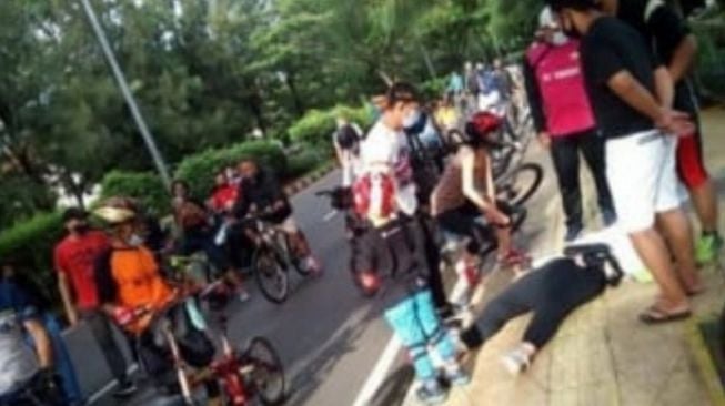 Lagi, Pesepeda Dibegal di Pulomas, Korban Sampai Tergeletak di Trotoar