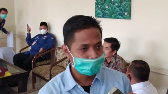 Rekapitulasi KPU Surabaya Hujan Interupsi, Baru Mulai Langsung Diskors