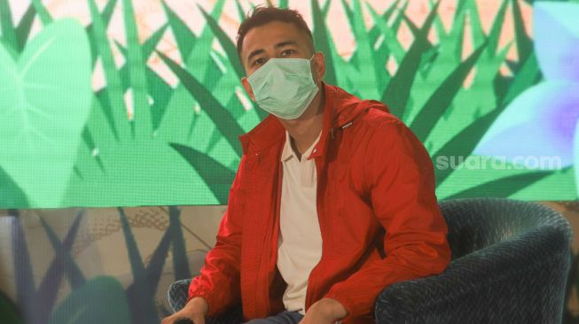 Usai Divaksin ke Pesta Lepas Masker, Raffi Ahmad: Itu Lagi Makan