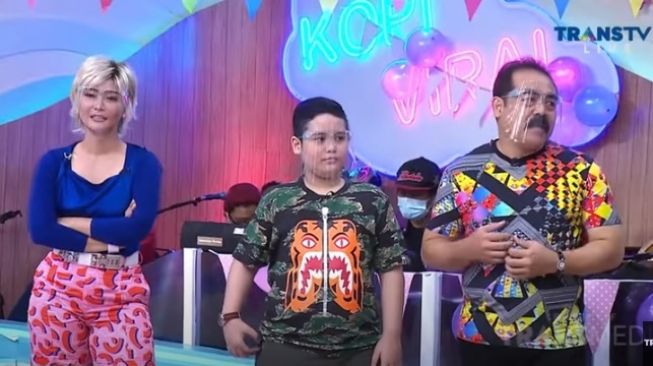 Anak Akui Malu Bikin Konten TikTok Bareng Inul Daratista