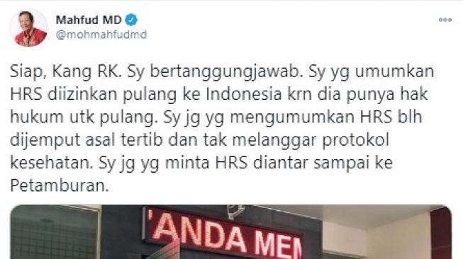 Mahfud MD jawab tudingan Ridwan Kamil soal kerumunan massa Rizieq (Twitter/mohmahfudmd)