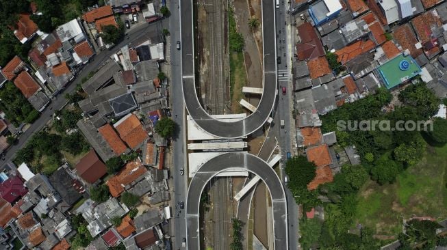 Proyek Fly Over Tapal Kuda Molor, Maret Baru Bisa Dipakai