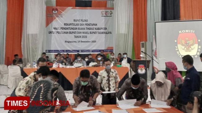 Pleno Rekapitulasi Pilbup Tasikmalaya Selesai, Pasangan Ade-Cecep Unggul