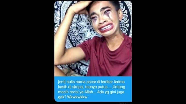 Kocak! Tulis Nama Pacar Dipersembahan Skripsi, Mahasiswa ini Malah Putus