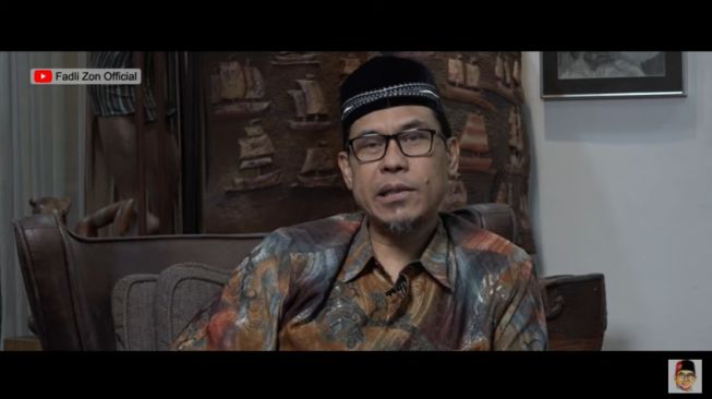 Munarman Berbicara Soal 22 Tahun FPI (YouTube/FadliZonOfficial).