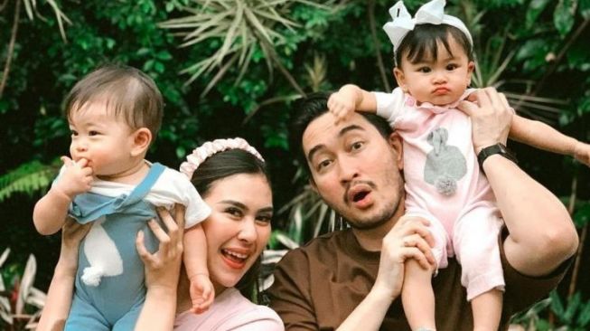 8 Anak Artis Jadi Model Endorse, Langganan Foto Bareng Brand Sejak Kecil