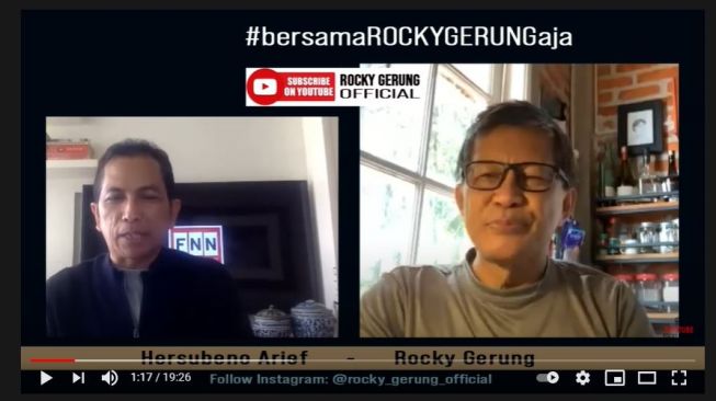 Rocky Gerung komentar kaos Habib Rizieq. (YouTube/Rocky Gerung)