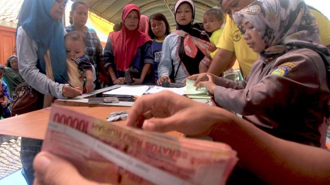 Alhamdulillah, 200 PKL dan Warung Kecil di Balikpapan Dapat Bantuan Uang Tunai Rp 1,2 Juta