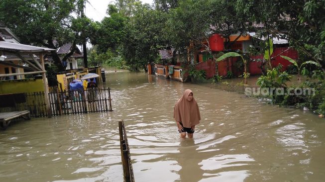 Banjir Pandeglang, Akses Jalan ke Satu Kecamatan Putus