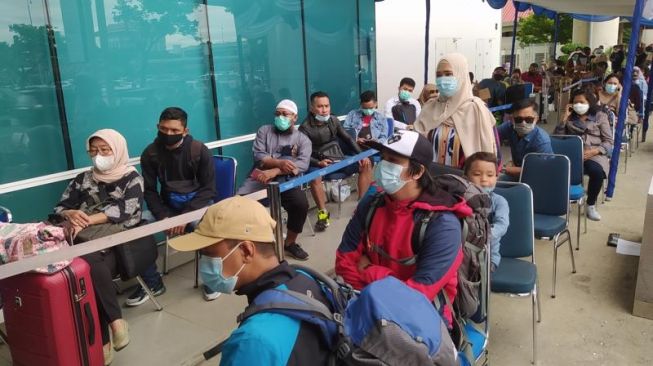 Jadwal dan Lokasi Vaksinasi COVID-19 di 16 Bandara se-Indonesia