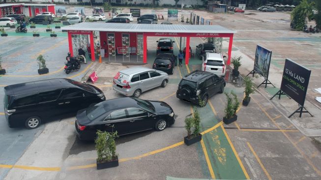 Jelang Nataru, Tes Covid-19 di Fasilitas Drive Thru Melonjak 300 Persen