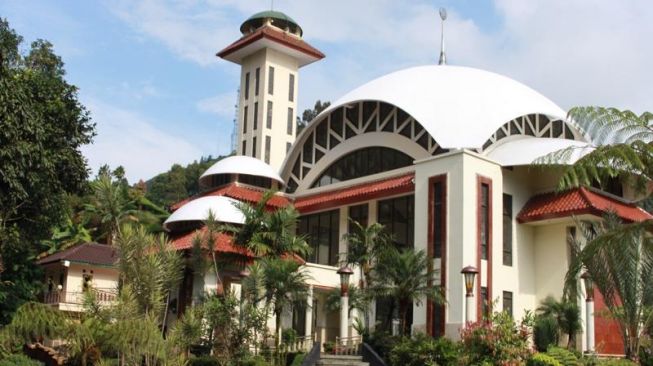 Masjid Atta'Awun Puncak Bogor (dok kemenag)