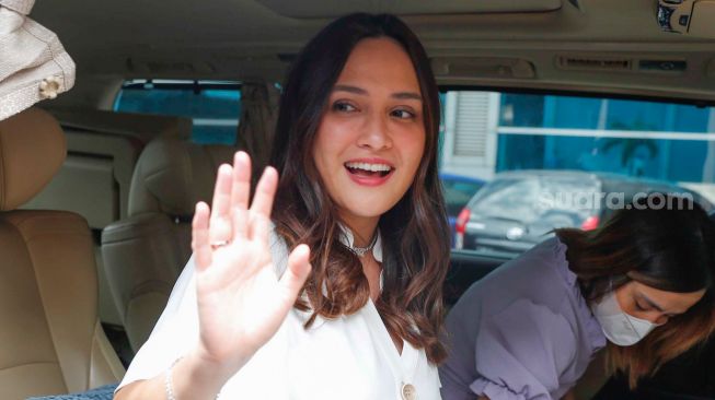 Shandy Aulia Cerai: Kena Karma Sindir Sule?