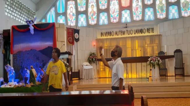 Usaha Cegah Klaster COVID-19 Misa Natal di Gereja Santo Barnabas Pamulang