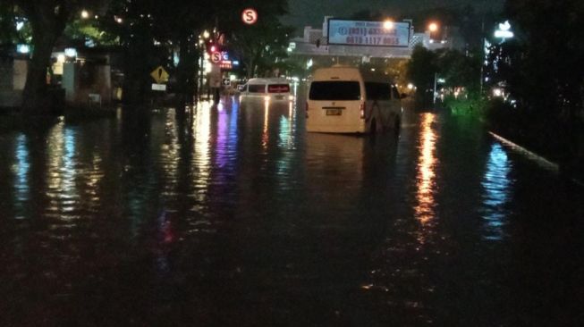 Banjir Mulai Surut, Jalan Pasteur Bisa Dilalui Kembali