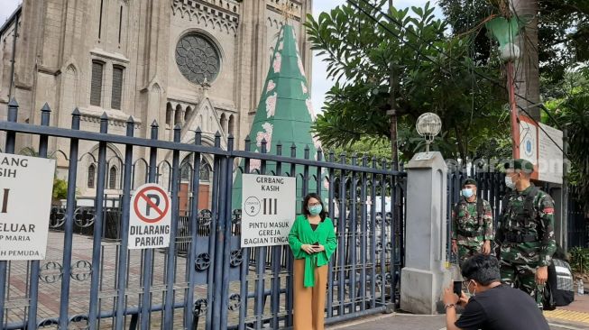 Hanya 70 Persen Jemaat yang Hadiri Langsung Misa Natal di Katedral Hari Ini