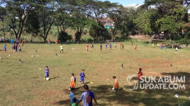 15 Tahun Menghilang? SSB Pelita Tunas Kembali Merumput di Sukabumi