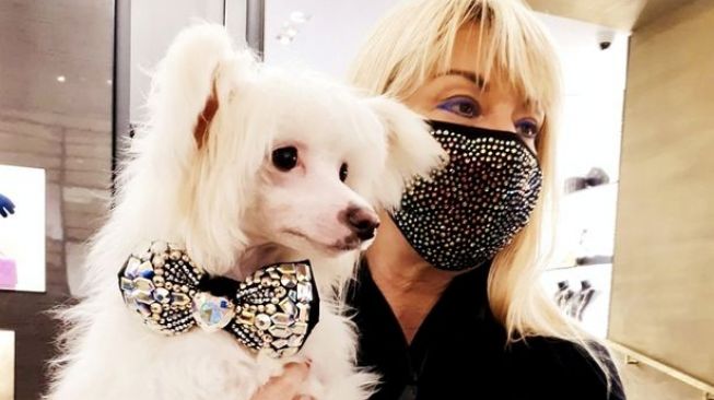 Alissa Thorne dan anjingnya, fabio. (Instagram/@alissathorne)