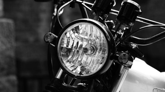 Ilustrasi lampu sepeda motor. [Photorama/Pixabay]