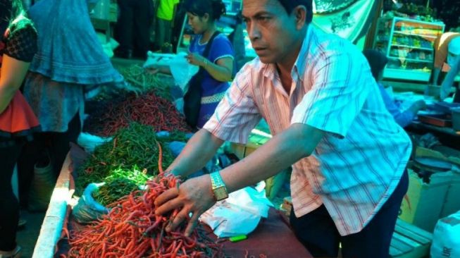 Jelang Akhir Tahun, Harga Cabai Melonjak di Solok Selatan