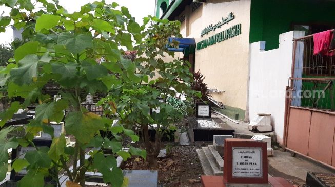 Suasana Masjid Kali Pasir di Kelurahan Sukajadi, Kota Tangerang, Senin (28/12/2020). [Suara.com/Hairul Alwan]