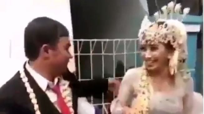 Pengantin Baru Terciduk Asyik Joget Bareng, Publik: Belum Kenal Cicilan