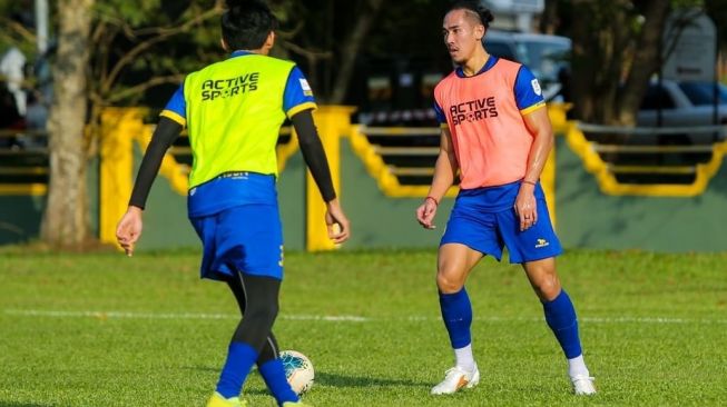 Ryuji Utomo latihan perdana bersama Penang FC. (Instagram/@penangfcofficial).