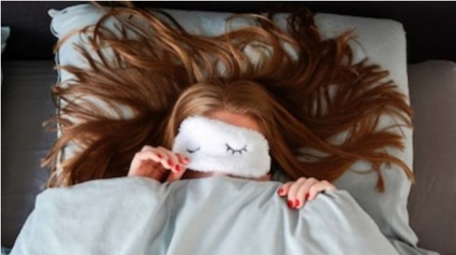 Ilustrasi penggunaan masker tidur (ANTARA/Shutterstock)