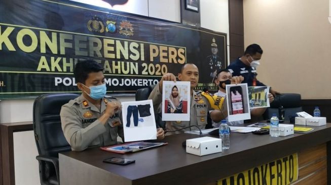 Biadab! Pelajar Ini Injak dan Bunuh Bayinya Lalu Buang ke Got