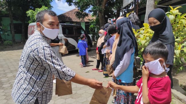 Berbagi Kebahagian, Cokelat Monggo Lakukan Kegiatan Ini di Panti Asuhan