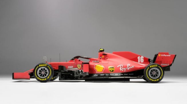 Replika mobil yang dipakai Sebastian Vettel dengan skala 1:8 (Carbuzz)