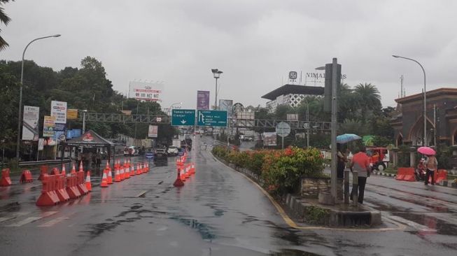 Waspada Hujan Disertai Petir Siang Ini, Cek Disini Untuk Bogor-Depok