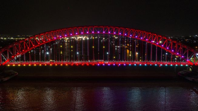 Foto aerial jembatan Musi VI Palembang, Sumatera Selatan, Rabu (30/12/2020). ANTARA FOTO/Nova Wahyudi