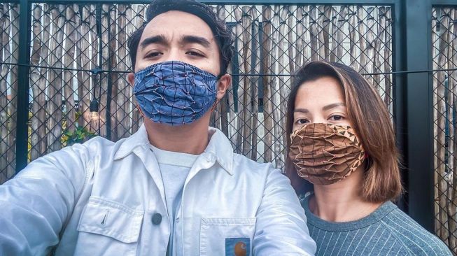 Dipha Barus dan istri, Vanessa Budihardja