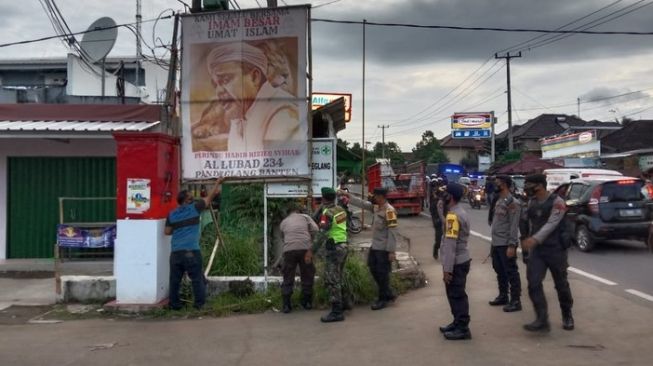 Kapolres Pandeglang Minta Jajaran Polsek Agar Sisir Atribut FPI