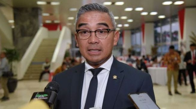 Farhan : Kita Harus Belajar dari Kegagapan Hadapi Pandemi Covid-19