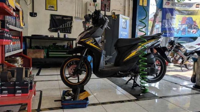 Rawat Motor Honda di Bengkel Ahass Terdekat